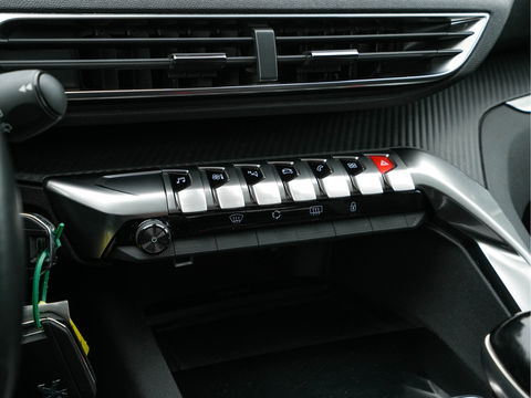 Peugeot 3008 1.2 PureTech Blue Lease Executive *NAVI-FULLMAP | DIGI-COCKPIT | COMFORT-SEATS | ECC | PDC | CRUISE | APP-CONNECT | 17"ALU*