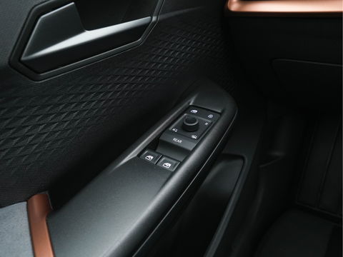 CUPRA Born Adrenaline 62 kWh [ 3-Fase ] (INCL-BTW) *HEAT-PUMP | ADAPTIVE-CRUISE | FULL-LED | MICROFIBRE | SURROUND-VIEW | BLIND-SPOT | KEYLESS | NAVI-FULLMAP | ECC | PDC | DIGI-COCKPIT |  APP-CONNECT | SPORT-SEATS | 19"ALU*