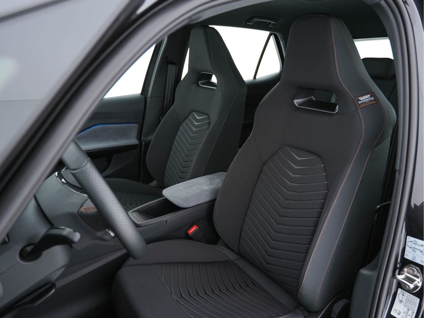 CUPRA Born Adrenaline 62 kWh [ 3-Fase ] (INCL-BTW) *HEAT-PUMP | ADAPTIVE-CRUISE | FULL-LED | MICROFIBRE | TOPVIEW | BLIND-SPOT | KEYLESS | NAVI-FULLMAP | ECC | PDC | DIGI-COCKPIT |  CARPLAY | SPORT-SEATS | 19"ALU*