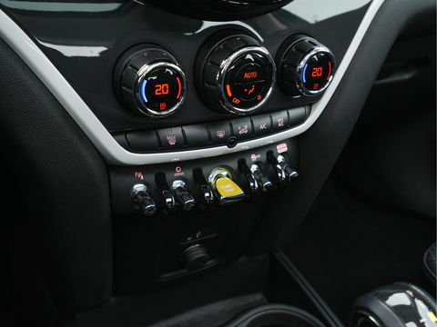 MINI Countryman 2.0 Cooper S E ALL4 (INCL-BTW) Aut. *PANO | HARMAN/KARDON-AUDIO | ADAPT.CRUISE | FULL-LED | KEYLESS | CROSS-FULL-LEATHER | NAVI-FULLMAP | CAMERA | ECC | PDC | SPORTSEATS | 18"ALU*