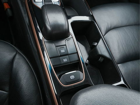 Hyundai IONIQ Comfort EV Aut. *FULL-LEATHER | FULL-LED | INFINITY-AUDIO | NAVI-FULLMAP | CAMERA | LANE-ASSIST | ADAPTIVE-CRUISE | COMFORT-SEATS | 16"ALU*