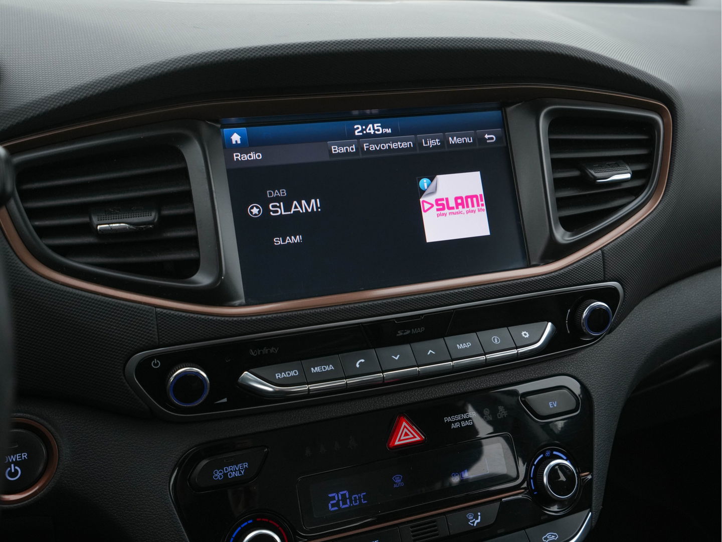 Hyundai IONIQ Comfort EV Aut. *FULL-LEATHER | FULL-LED | INFINITY-AUDIO | NAVI-FULLMAP | CAMERA | LANE-ASSIST | ADAPTIVE-CRUISE | COMFORT-SEATS | 16"ALU*