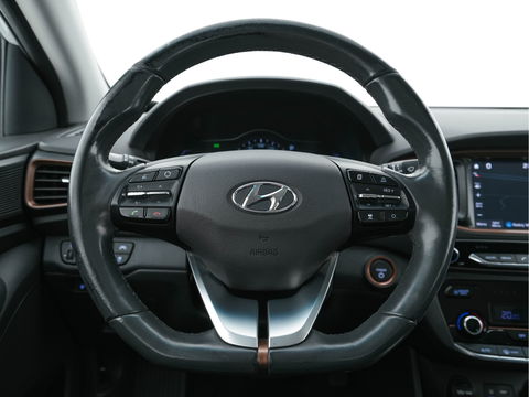 Hyundai IONIQ Comfort EV Aut. *FULL-LEATHER | FULL-LED | INFINITY-AUDIO | NAVI-FULLMAP | CAMERA | LANE-ASSIST | ADAPTIVE-CRUISE | COMFORT-SEATS | 16"ALU*