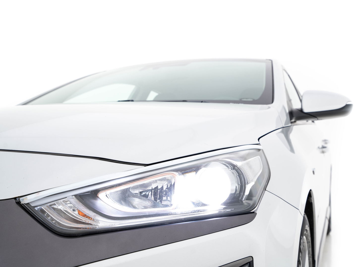Hyundai IONIQ Comfort EV Aut. *FULL-LEATHER | FULL-LED | INFINITY-AUDIO | NAVI-FULLMAP | CAMERA | LANE-ASSIST | ADAPTIVE-CRUISE | COMFORT-SEATS | 16"ALU*