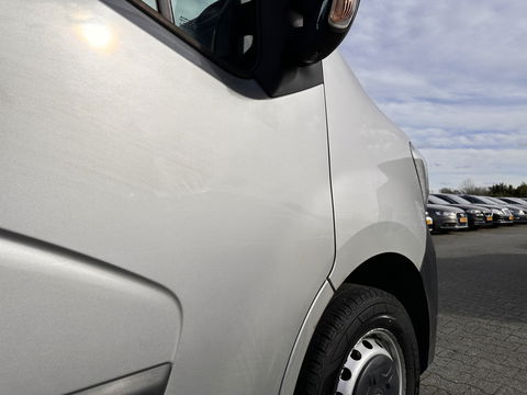 Renault Master T35 2.3 dCi 180 L2H2 Energy *KOEL-WAGEN | DUBBELE-SCHUIFDEUR | CAMERA | AIRCO | BLIND-SPOT | CRUISE | PDC | TREKHAAK*