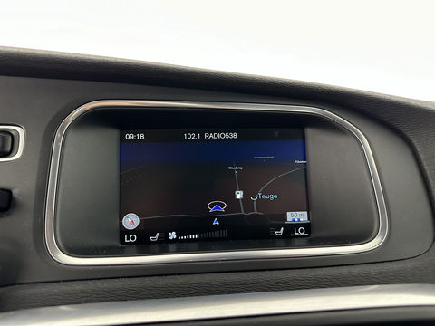 Volvo V40 2.0 D2 R-Design-Pack Business *XENON | LEATHER -ALCANTARA | NAVI-FULLMAP | ECC | PDC | SPORT-SEATS | 16"ALU*
