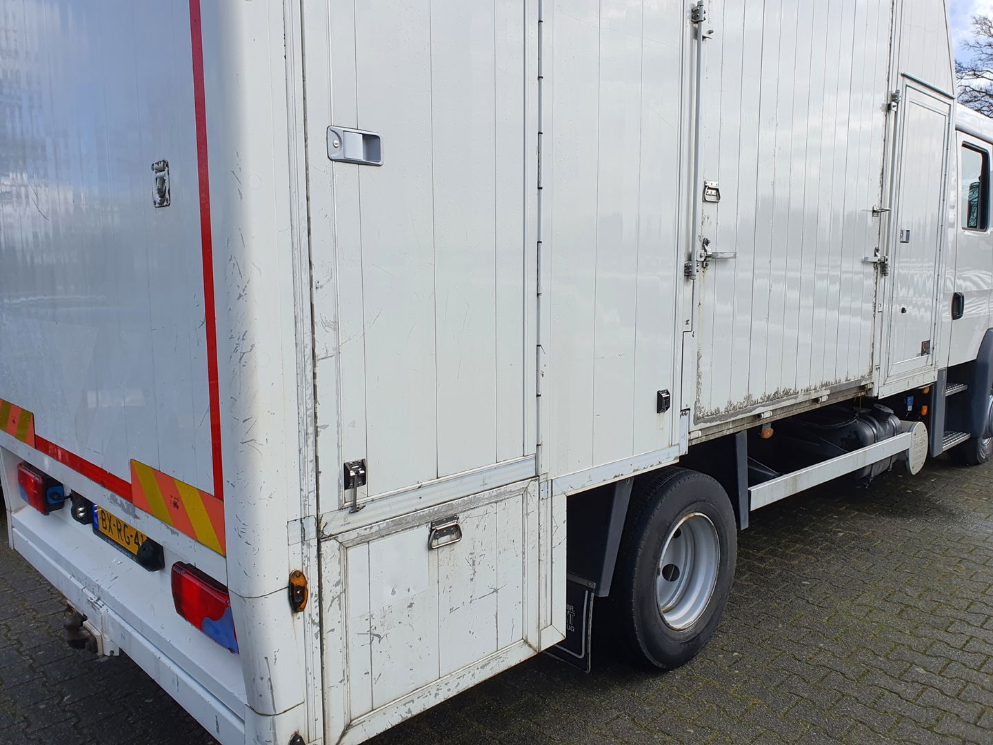 MAN TGL 8.180 AUT. 4X2 BL EEV *PAARDEN/HORSES TRAILER AUT. *PAARDEN TRAILER- PFERDETRANSPORTWAGEN - HORSES TRAILER* *lengte: 760cm l breedte:236cm l hoogte:325cm*