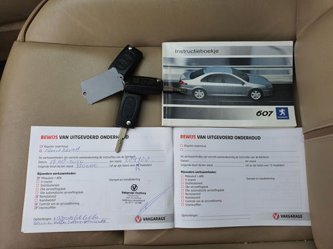 Peugeot 607 2.7 HDiF Executive Ivoire-Pack Aut. *PANO | XENON | NAPPA-FULL-LEATHER | NAVI-FULLMAP | CRUISE | MEMORY-PACK | COMFORT-SEATS | TOWBAR | HEATED-SEATS | 17"ALU*