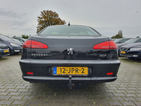 Peugeot 607 2.7 HDiF Executive Ivoire-Pack Aut. *PANO | XENON | NAPPA-FULL-LEATHER | NAVI-FULLMAP | CRUISE | MEMORY-PACK | COMFORT-SEATS | TOWBAR | HEATED-SEATS | 17"ALU*