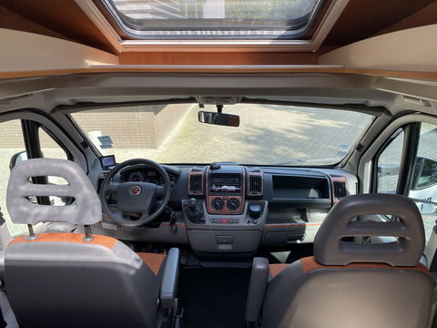 Pilote P730XLC Fiat Queensbed*1.90x1.40* *AIRCO | CAMERA | PANO | QUEENSBED | AUDIO | TV | WC | DOUCHE | LUIFEL*