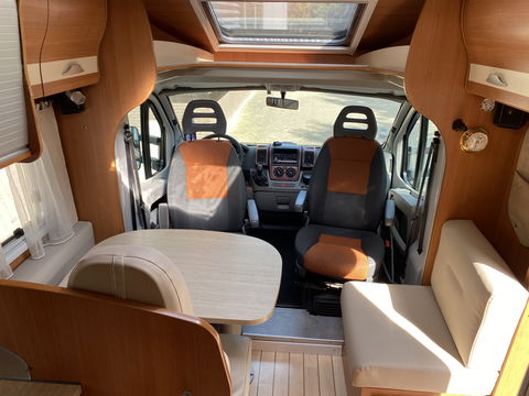 Pilote P730XLC Fiat Queensbed*1.90x1.40* *AIRCO | CAMERA | PANO | QUEENSBED | AUDIO | TV | WC | DOUCHE | LUIFEL*