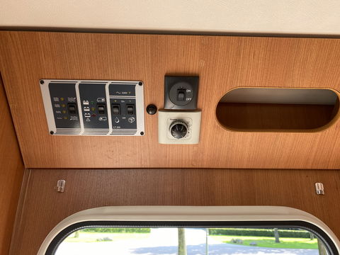 Pilote P730XLC Fiat Queensbed*1.90x1.40* *AIRCO | CAMERA | PANO | QUEENSBED | AUDIO | TV | WC | DOUCHE | LUIFEL*