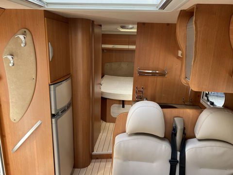 Pilote P730XLC Fiat Queensbed*1.90x1.40* *AIRCO | CAMERA | PANO | QUEENSBED | AUDIO | TV | WC | DOUCHE | LUIFEL*