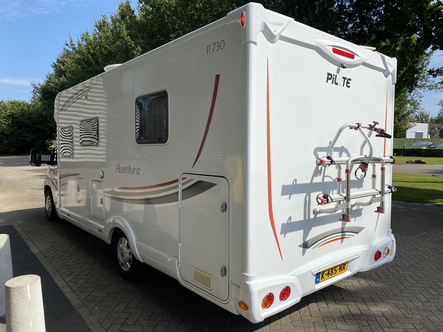 Pilote P730XLC Fiat Queensbed*1.90x1.40* *AIRCO | CAMERA | PANO | QUEENSBED | AUDIO | TV | WC | DOUCHE | LUIFEL*