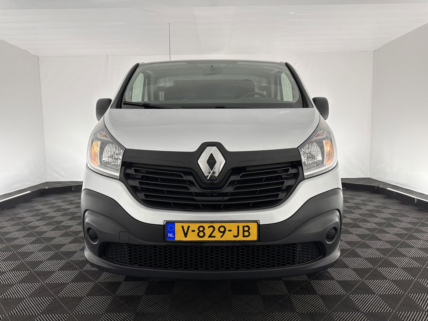Renault Trafic 1.6 dCi T29 L1H1 Comfort-Pack 1.260 Kg-Cargo-Capacity *NAVI-FULLMAP | AIRCO | CRUISE | 3-PERS | PDC*