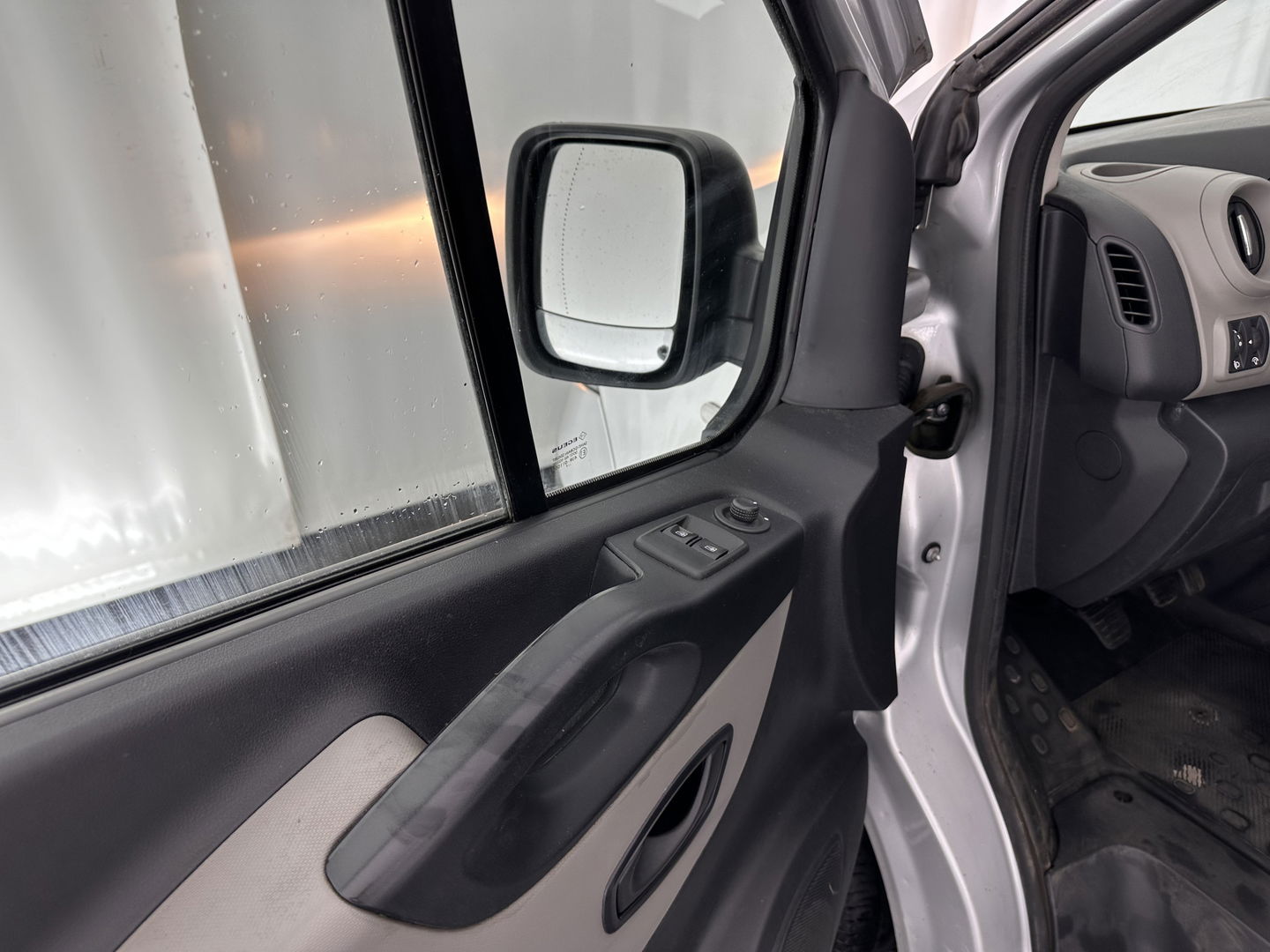 Renault Trafic 1.6 dCi T29 L1H1 Comfort-Pack 1.260 Kg-Cargo-Capacity *NAVI-FULLMAP | AIRCO | CRUISE | 3-PERS | PDC*