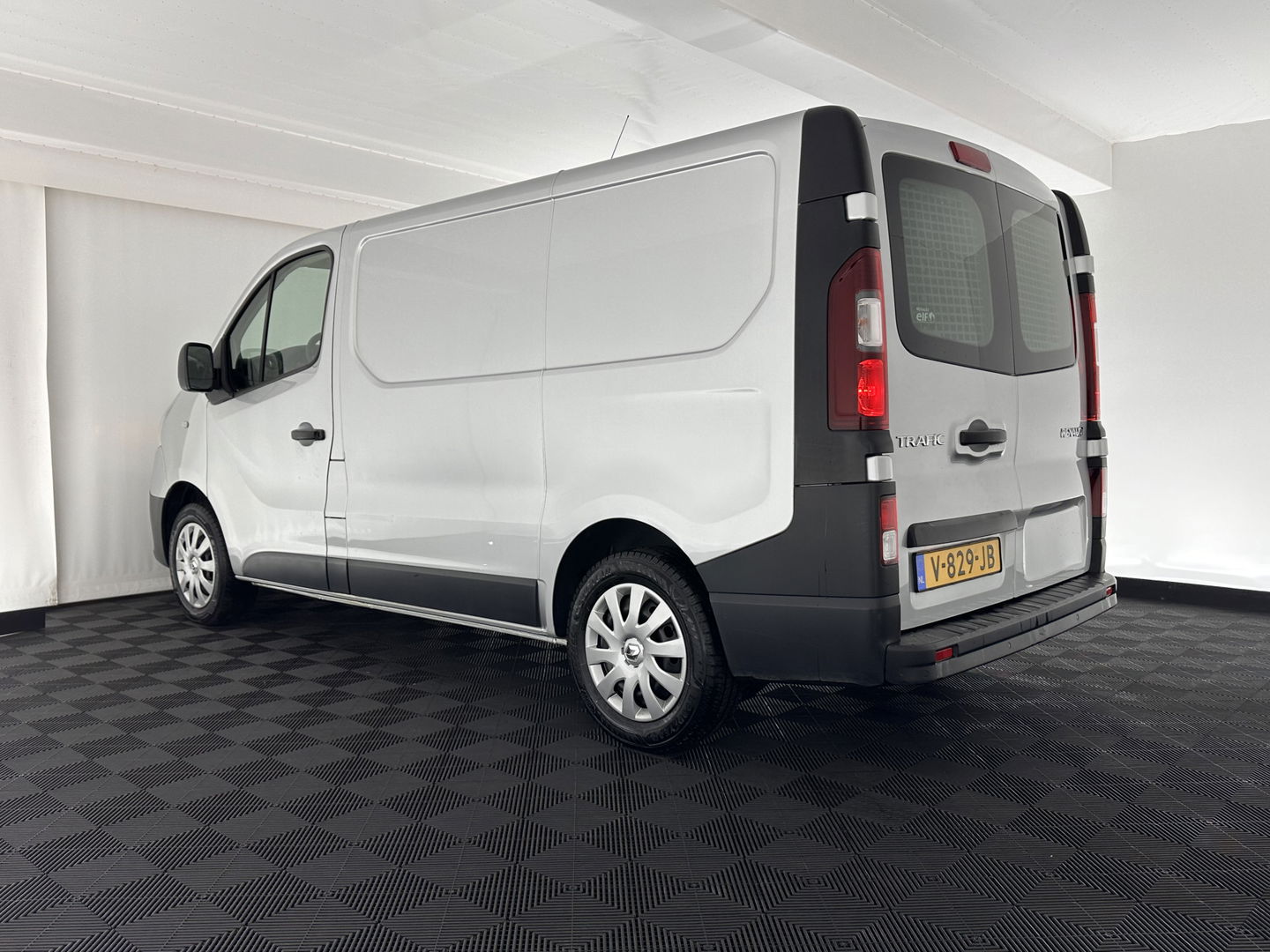 Renault Trafic 1.6 dCi T29 L1H1 Comfort-Pack 1.260 Kg-Cargo-Capacity *NAVI-FULLMAP | AIRCO | CRUISE | 3-PERS | PDC*