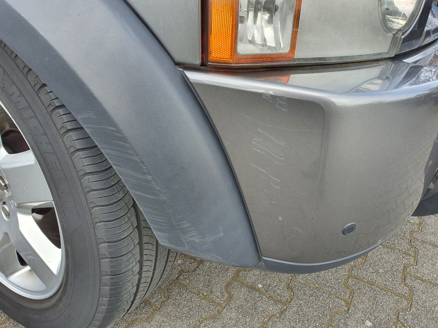 Land Rover Discovery 2.7 TdV6 SE Climate-Pack *MOTOR-DEFECT* Aut. *NAVI-FULLMAP | HARMAN/KARDON-AUDIO | WINDSOR-FULL-LEATHER | ELECTRIC-WINCH | ECC | AIR-SUSPENSION | PDC | CRUISE | COMFORT-SEATS | 18"ALU* ! LEES DE ADVERTENTIE GOED !