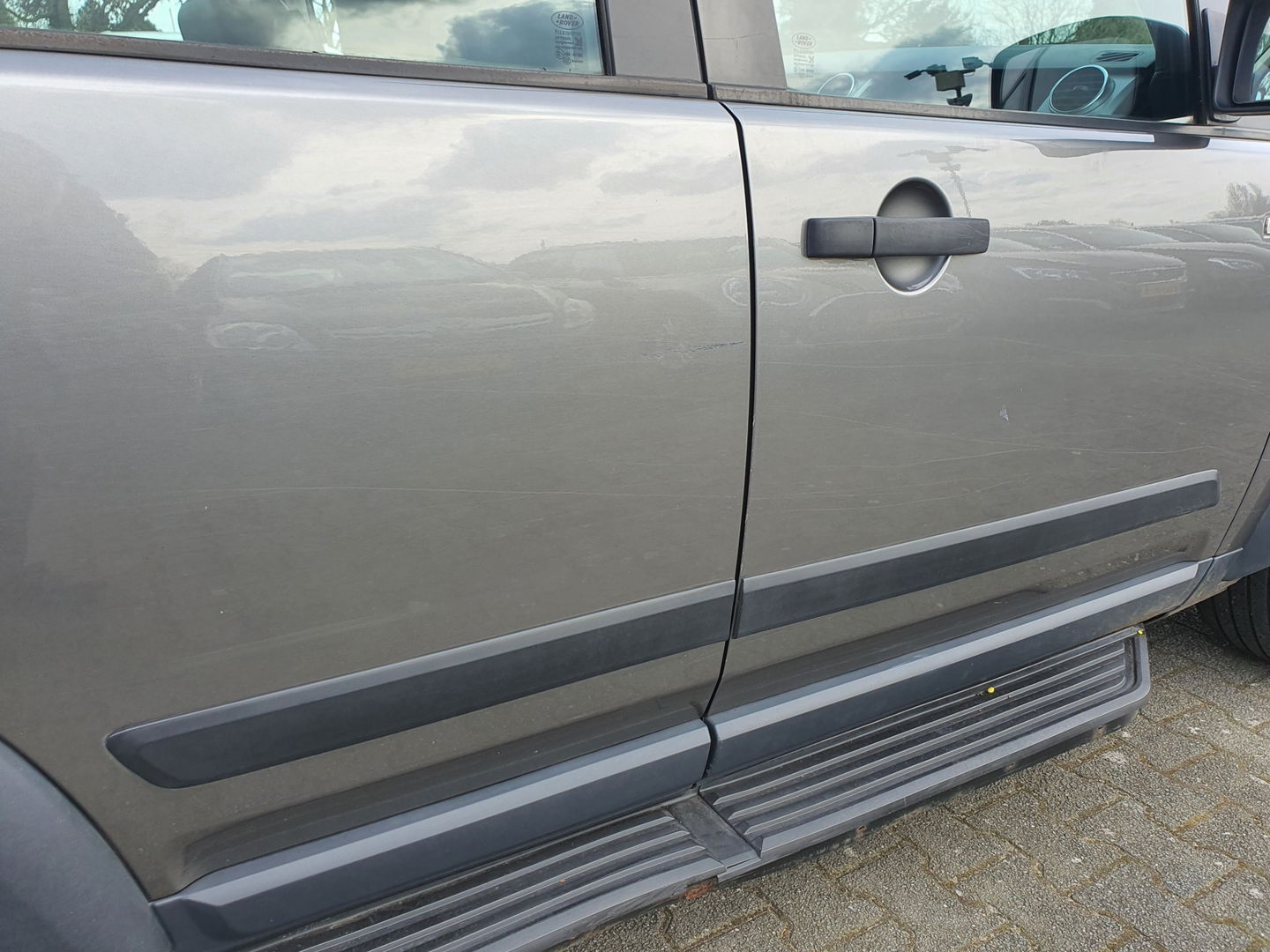 Land Rover Discovery 2.7 TdV6 SE Climate-Pack *MOTOR-DEFECT* Aut. *NAVI-FULLMAP | HARMAN/KARDON-AUDIO | WINDSOR-FULL-LEATHER | ELECTRIC-WINCH | ECC | AIR-SUSPENSION | PDC | CRUISE | COMFORT-SEATS | 18"ALU* ! LEES DE ADVERTENTIE GOED !
