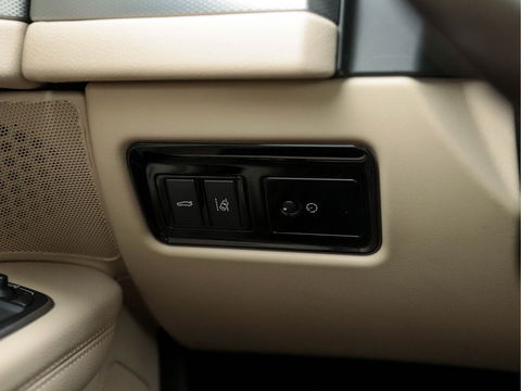 Jaguar XF 2.0D Portfolio Premium-Business-Pack Aut *WINDSOR-FULL-LEATHER | BI-XENON | NAVI-FULLMAP | MERIDIAN-SURROUND | SHIFT-PADDLES |  LANE-ASSIST | CRUISE | CAMERA | COMFORT-SEATS | 17"ALU*