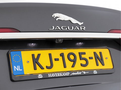 Jaguar XF 2.0D Portfolio Premium-Business-Pack Aut *WINDSOR-FULL-LEATHER | BI-XENON | NAVI-FULLMAP | MERIDIAN-SURROUND | SHIFT-PADDLES |  LANE-ASSIST | CRUISE | CAMERA | COMFORT-SEATS | 17"ALU*