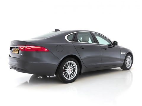 Jaguar XF 2.0D Portfolio Premium-Business-Pack Aut *WINDSOR-FULL-LEATHER | BI-XENON | NAVI-FULLMAP | MERIDIAN-SURROUND | SHIFT-PADDLES |  LANE-ASSIST | CRUISE | CAMERA | COMFORT-SEATS | 17"ALU*