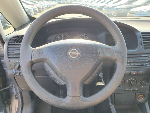 Opel Zafira 2.0 DTi Comfort [ VAN ] *AIRCO | CRUISE | RADIO-CD | TOWBAR*