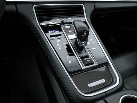 Porsche Panamera Sport Turismo Sport-Chrono-Pack 2.9 4 E-Hybrid [NL-AUTO] Aut. *PANO | NAPPA-LEATHER | NAVI-FULLMAP | AIR-SUSPENSION | KEYLESS | BOSE-SURROUND | SOFT-CLOSE | ADAPT-CRUISE | SURROUND-VIEW | DAB | MEMORY-PACK | CARPLAY | SPORT-SEATS | ...