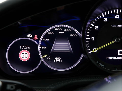 Porsche Panamera Sport Turismo Sport-Chrono-Pack 2.9 4 E-Hybrid [NL-AUTO] Aut. *PANO | NAPPA-LEATHER | NAVI-FULLMAP | AIR-SUSPENSION | KEYLESS | BOSE-SURROUND | SOFT-CLOSE | ADAPT-CRUISE | SURROUND-VIEW | DAB | MEMORY-PACK | CARPLAY | SPORT-SEATS | ...