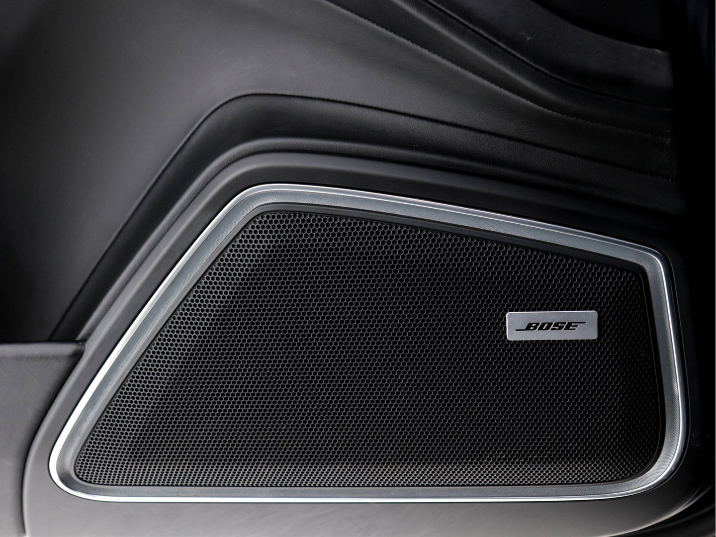 Porsche Panamera Sport Turismo Sport-Chrono-Pack 2.9 4 E-Hybrid [NL-AUTO] Aut. *PANO | NAPPA-LEATHER | NAVI-FULLMAP | AIR-SUSPENSION | KEYLESS | BOSE-SURROUND | SOFT-CLOSE | ADAPT-CRUISE | SURROUND-VIEW | DAB | MEMORY-PACK | CARPLAY | SPORT-SEATS | ...