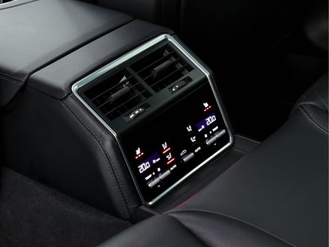 Porsche Panamera Sport Turismo Sport-Chrono-Pack 2.9 4 E-Hybrid [NL-AUTO] Aut. *PANO | NAPPA-LEATHER | NAVI-FULLMAP | AIR-SUSPENSION | KEYLESS | BOSE-SURROUND | SOFT-CLOSE | ADAPT-CRUISE | SURROUND-VIEW | DAB | MEMORY-PACK | CARPLAY | SPORT-SEATS | ...