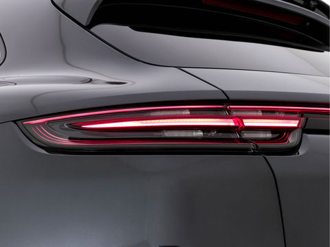 Porsche Panamera Sport Turismo Sport-Chrono-Pack 2.9 4 E-Hybrid [NL-AUTO] Aut. *PANO | NAPPA-LEATHER | NAVI-FULLMAP | AIR-SUSPENSION | KEYLESS | BOSE-SURROUND | SOFT-CLOSE | ADAPT-CRUISE | SURROUND-VIEW | DAB | MEMORY-PACK | CARPLAY | SPORT-SEATS | ...