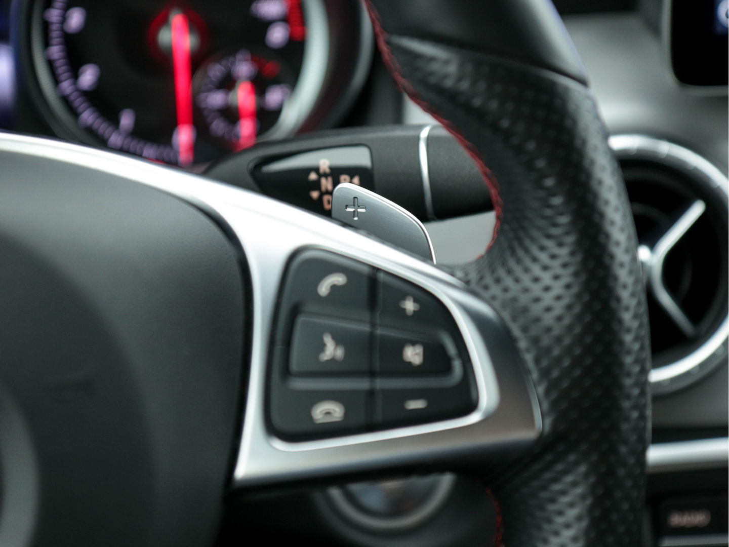 Mercedes-Benz CLA-Klasse Shooting Brake 180 Business Solution AMG-Style Plus-Pack Aut. *NAVI-FULLMAP | FULL-LED | LEATHER-MICROFIBRE | CAMERA | ECC | PDC | CRUISE | SPORT-SEATS | 18"ALU**