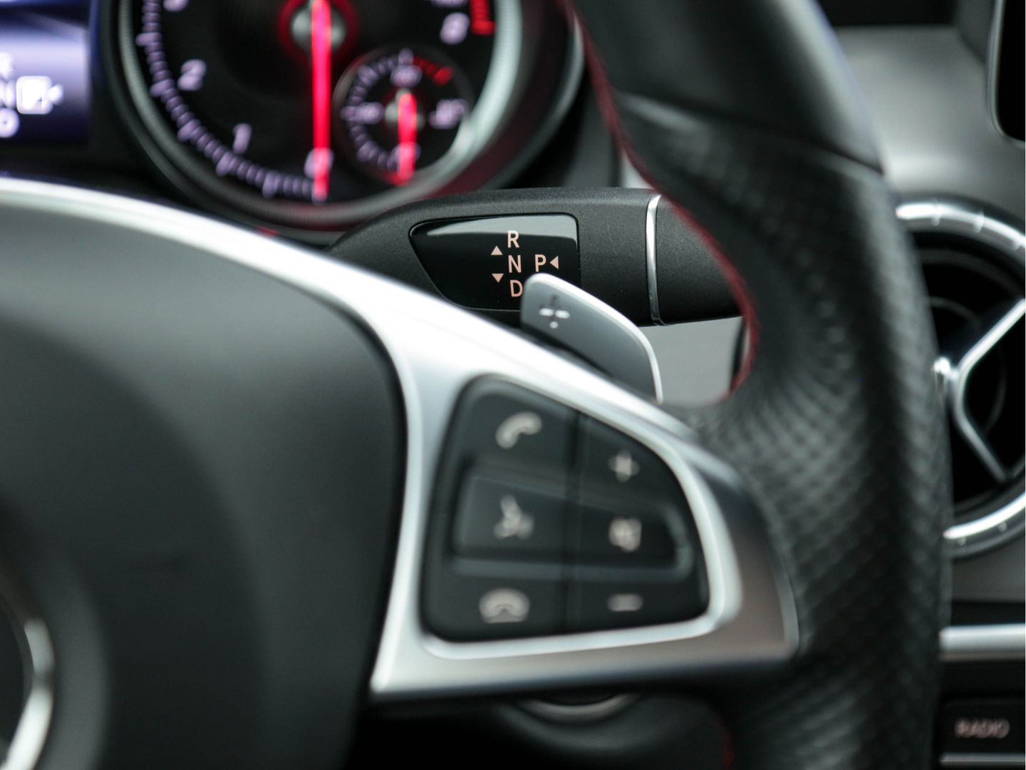 Mercedes-Benz CLA-Klasse Shooting Brake 180 Business Solution AMG-Style Plus-Pack Aut. *NAVI-FULLMAP | FULL-LED | LEATHER-MICROFIBRE | CAMERA | ECC | PDC | CRUISE | SPORT-SEATS | 18"ALU**