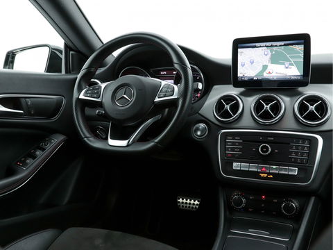 Mercedes-Benz CLA-Klasse Shooting Brake 180 Business Solution AMG-Style Plus-Pack Aut. *NAVI-FULLMAP | FULL-LED | LEATHER-MICROFIBRE | CAMERA | ECC | PDC | CRUISE | SPORT-SEATS | 18"ALU**