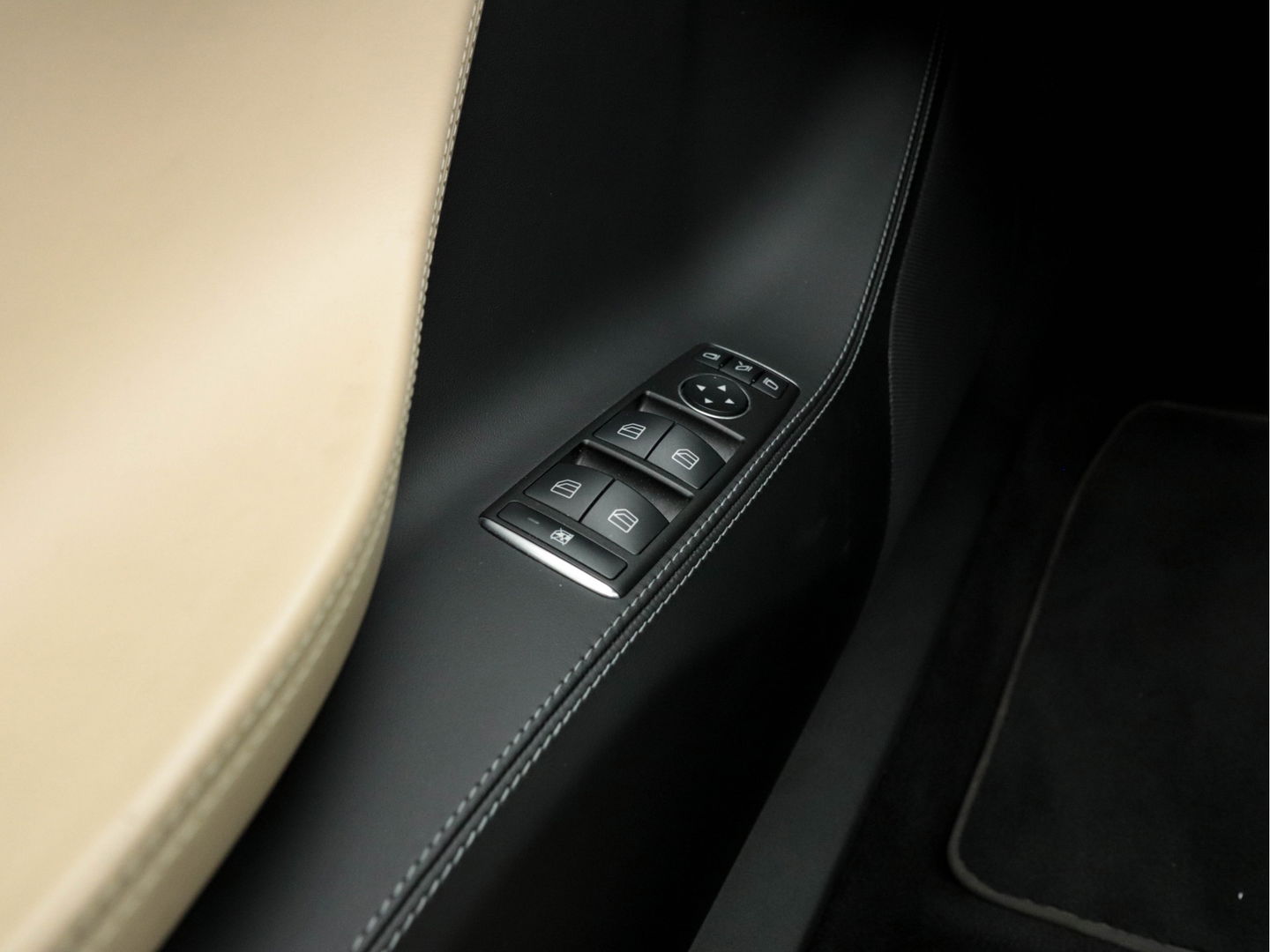 Tesla Model S 235 kw Base Premium-Pack Sound-Studio-Pack [ 3-Fase ] (INCL-BTW) *PANO | NAPPA-FULL-LEATHER |  FULL-LED | NAVI-FULLMAP | SURROUND-VIEW | KEYLESS |  AUTO-PILOT | LANE-ASSIST | DAB | DIGI-COCKPIT | SPORT-SEATS | 19"ALU*