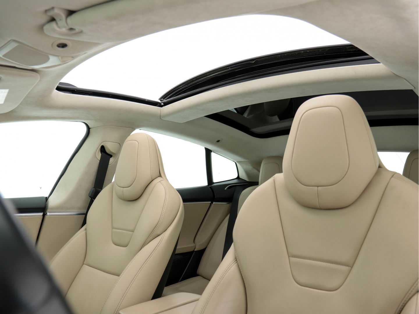 Tesla Model S 235 kw Base Premium-Pack Sound-Studio-Pack [ 3-Fase ] (INCL-BTW) *PANO | NAPPA-FULL-LEATHER |  FULL-LED | NAVI-FULLMAP | SURROUND-VIEW | KEYLESS |  AUTO-PILOT | LANE-ASSIST | DAB | DIGI-COCKPIT | SPORT-SEATS | 19"ALU*