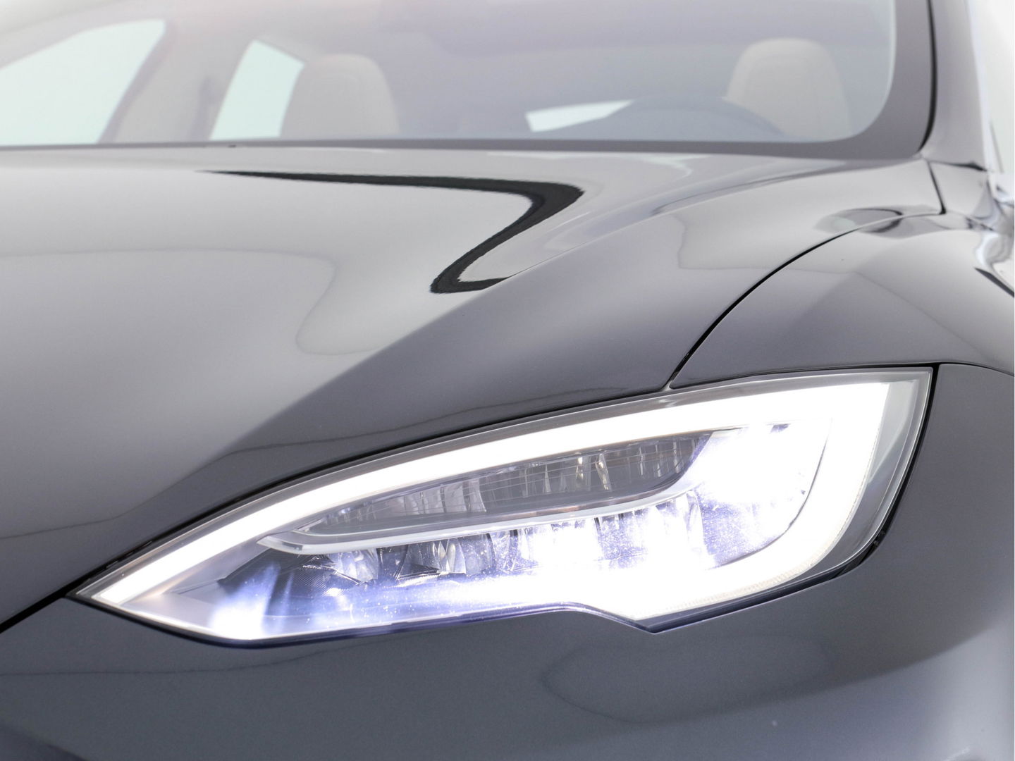 Tesla Model S 235 kw Base Premium-Pack Sound-Studio-Pack [ 3-Fase ] (INCL-BTW) *PANO | NAPPA-FULL-LEATHER |  FULL-LED | NAVI-FULLMAP | SURROUND-VIEW | KEYLESS |  AUTO-PILOT | LANE-ASSIST | DAB | DIGI-COCKPIT | SPORT-SEATS | 19"ALU*
