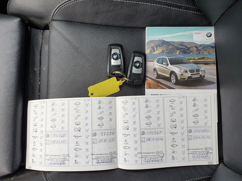 BMW X3 XDrive35d M-Sport-Pack [ MOTOR-DEFECT ] Aut. * PANO | NEVADA-FULL-LEATHER | BI-XENON | KEYLESS  | NAVI-FULLMAP | DAB | SHIFT-PADDLES | CRUISE | MEMORY-PACK | HEAD-UP | LANE-ASSIST | SPORT-SEATS | TOWBAR | 18"ALU*