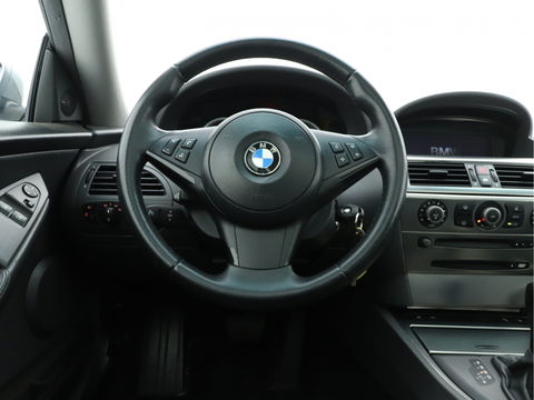 BMW 6 Serie 645ci S [ KOPPAKKING LEKKAGE ] Aut. PANO | BI-XENON | DAKOTA-FULL-LEATHER | NAVI-FULLMAP | HIFI-SOUND | PDC | MEMORY-PACK |  ECC | CRUISE | CONTOUR-SPORT-SEATS | 19"ALU*