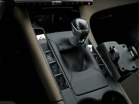 DS 7 Crossback 1.5 BlueHDI So Chic *DIGI-COCKPIT | NAVI-FULLMAP | FULL-LED | MICROFIBRE | CAMERA | KEYLESS | CARPLAY | ADAPT.CRUISE | DAB | HEATED-SEATS | TOWBAR | PDC | SPORT-SEATS | 18"ALU*