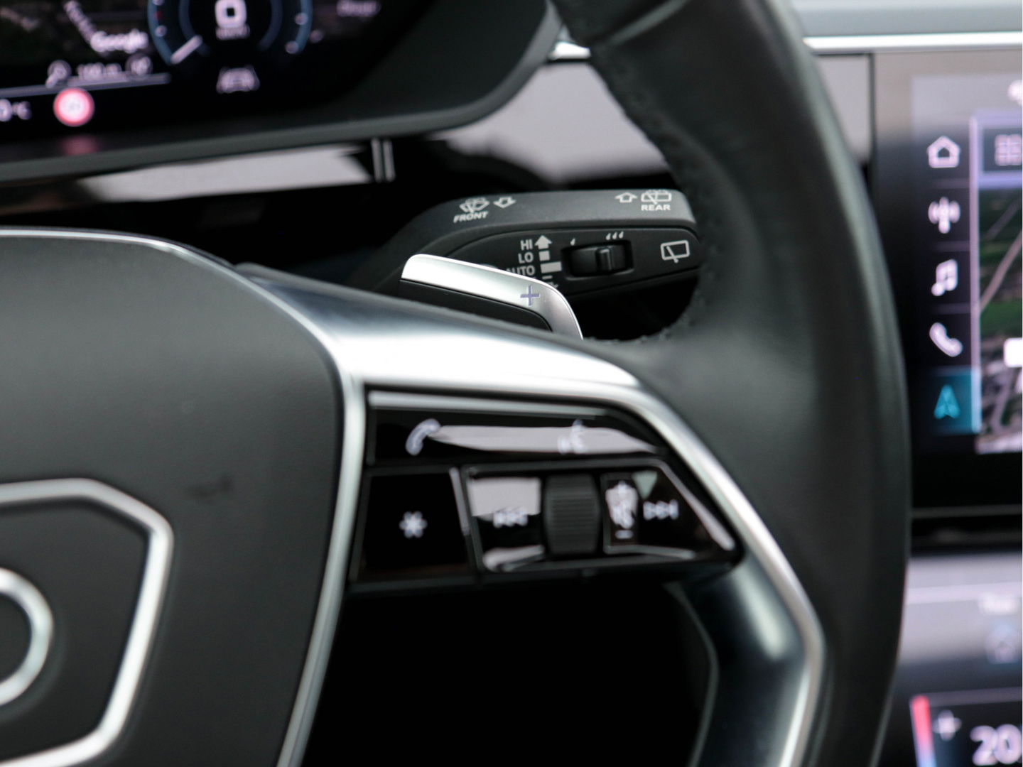 Audi e-tron E-tron 50 Quattro Launch Edition-Plus [ 3-Fase ] Aut. *PANO | LUXURY-LEATHER | FULL-LED | DIGI-COCKPIT | NAVI-FULLMAP | KEYLESS | BLINDSPOT | MEMORY-PACK | ADAPTIVE-CRUISE | SHIFT-PADDLES | TOWBAR | HEATED-COMFORT-SEATS | 20"ALU*