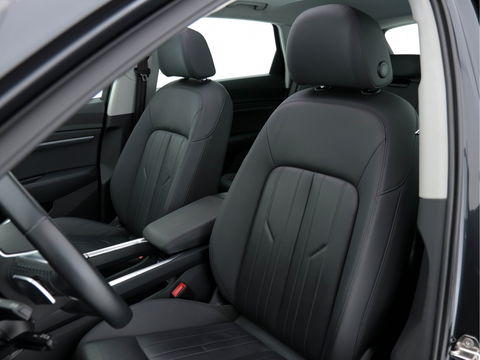 Audi e-tron E-tron 50 Quattro Launch Edition-Plus [ 3-Fase ] Aut. *PANO | LUXURY-LEATHER | FULL-LED | DIGI-COCKPIT | NAVI-FULLMAP | KEYLESS | BLINDSPOT | MEMORY-PACK | ADAPTIVE-CRUISE | SHIFT-PADDLES | TOWBAR | HEATED-COMFORT-SEATS | 20"ALU*