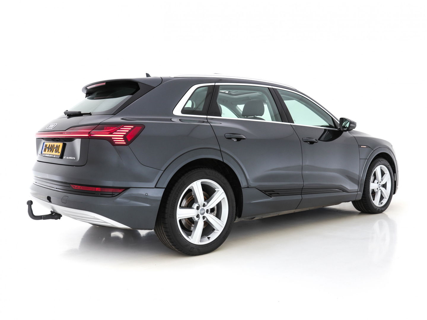 Audi e-tron E-tron 50 Quattro Launch Edition-Plus [ 3-Fase ] Aut. *PANO | LUXURY-LEATHER | FULL-LED | DIGI-COCKPIT | NAVI-FULLMAP | KEYLESS | BLINDSPOT | MEMORY-PACK | ADAPTIVE-CRUISE | SHIFT-PADDLES | TOWBAR | HEATED-COMFORT-SEATS | 20"ALU*