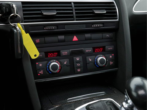 Audi S6 Avant S6 5.2 FSI Quattro [ DISTRIBUTIE-KETTING MOET VERVANGEN WORDEN ] Aut. *PANO | VALCONA-FULL-LEATHER | NAVI-FULLMAP | SPORT-SEATS | BOSE-SURROUND | ECC | PDC | CRUISE | 18"ALU*