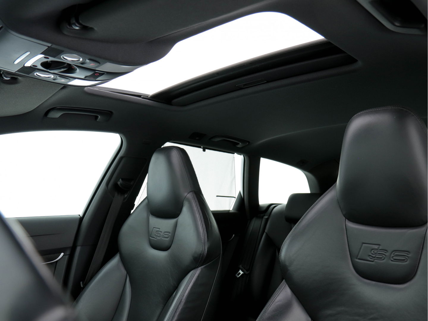 Audi S6 Avant S6 5.2 FSI Quattro [ DISTRIBUTIE-KETTING MOET VERVANGEN WORDEN ] Aut. *PANO | VALCONA-FULL-LEATHER | NAVI-FULLMAP | SPORT-SEATS | BOSE-SURROUND | ECC | PDC | CRUISE | 18"ALU*