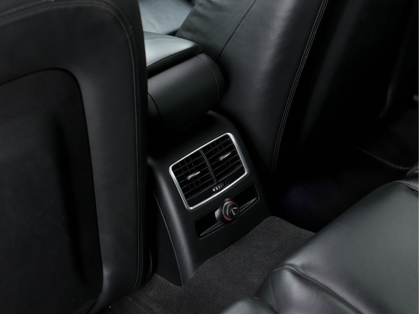 Audi S6 Avant S6 5.2 FSI Quattro [ DISTRIBUTIE-KETTING MOET VERVANGEN WORDEN ] Aut. *PANO | VALCONA-FULL-LEATHER | NAVI-FULLMAP | SPORT-SEATS | BOSE-SURROUND | ECC | PDC | CRUISE | 18"ALU*