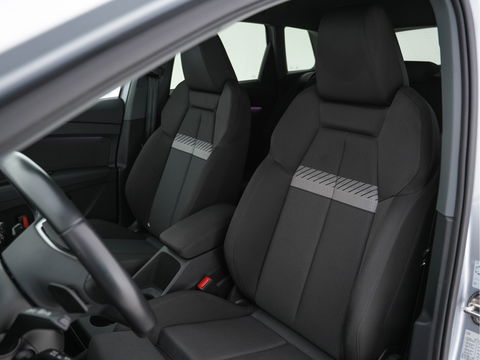 Audi Q4 e-tron 40 Launch-Edition Advanced-Plus 77 kWh [ 3-Fase ] (INCL-BTW) *HEATPUMP | ADAPT-CRUISE | MATRIX-LED | NAVI-FULLMAP | KEYLESS | CAMERA | DIGI-COCKPIT | TOWBAR | DAB | AMBIENT-LIGHT | SPORT-SEATS | 19''ALU*
