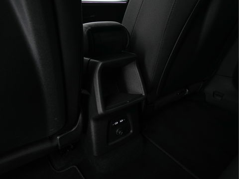Audi Q4 e-tron 40 Launch-Edition Advanced-Plus 77 kWh [ 3-Fase ] (INCL-BTW) *HEATPUMP | ADAPT-CRUISE | MATRIX-LED | NAVI-FULLMAP | KEYLESS | CAMERA | DIGI-COCKPIT | TOWBAR | DAB | AMBIENT-LIGHT | SPORT-SEATS | 19''ALU*