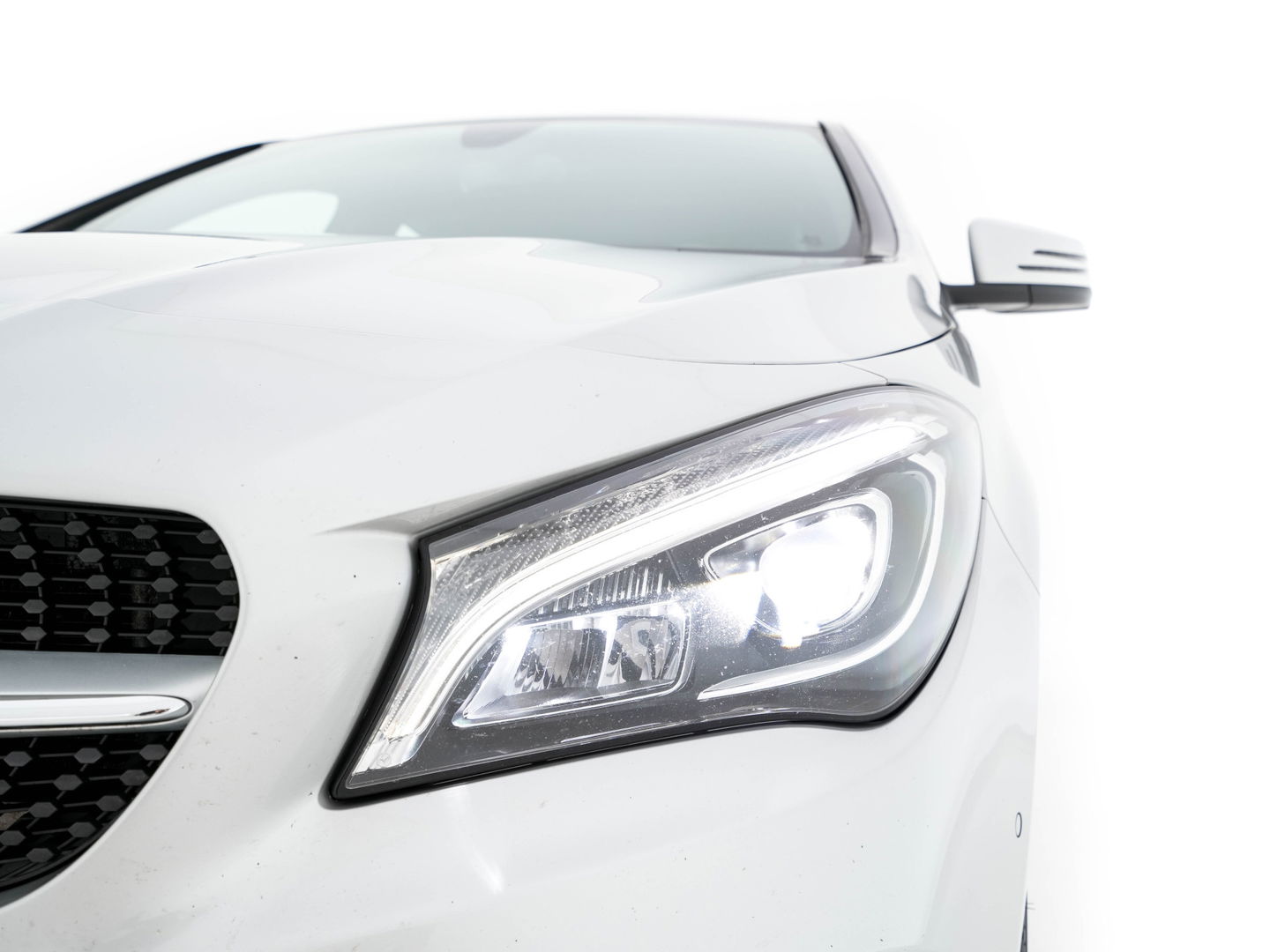 Mercedes-Benz CLA-Klasse Shooting Brake 180 d Business Solution Aut. *NAVI-FULLMAP | FULL-LED | 1/2-LEATHER | CAMERA | ECC | PDC | CRUISE | SPORT-SEATS | 18"ALU**